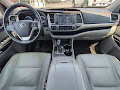 2016 Toyota Highlander XLE V6